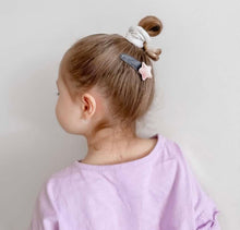 Load image into Gallery viewer, Velvet Star Clips