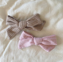 Load image into Gallery viewer, Ribbed Cotton Clips