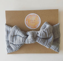 Load image into Gallery viewer, Top Knot Bows