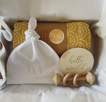 Load image into Gallery viewer, Rainbow Dot Gift Box