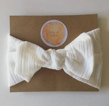 Load image into Gallery viewer, Top Knot Bows