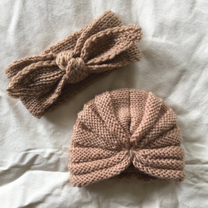 Knitted Beanie & Bow Set