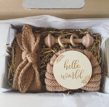 Load image into Gallery viewer, Baby Girl Accessories Gift Box
